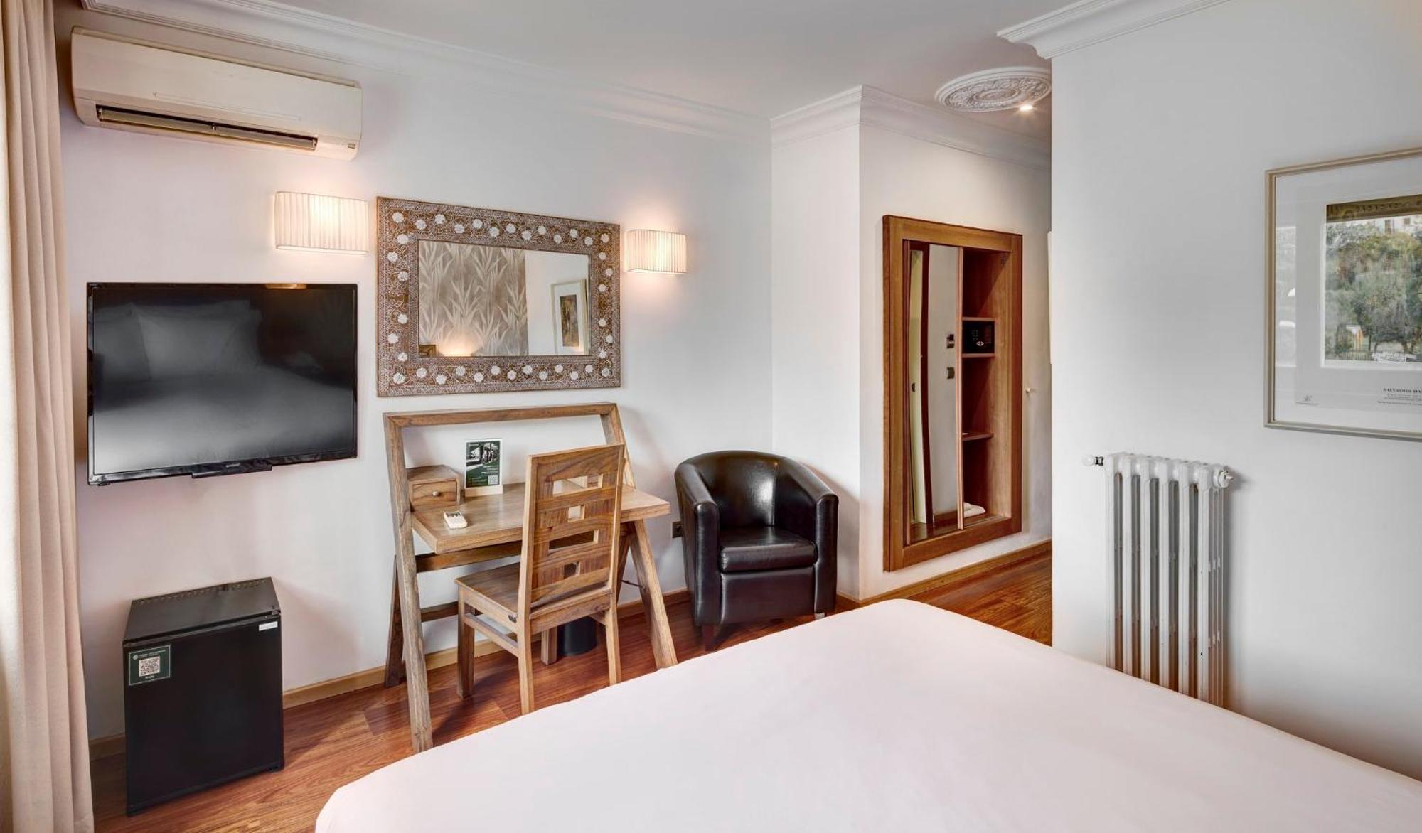 Sercotel Hotel President Figueres  Ngoại thất bức ảnh