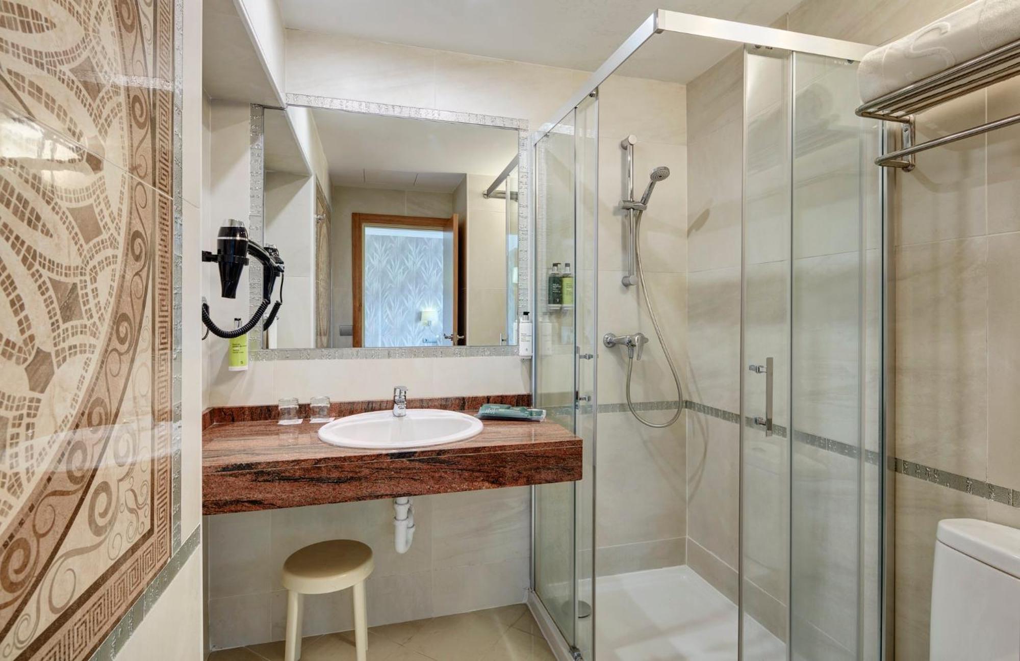 Sercotel Hotel President Figueres  Ngoại thất bức ảnh