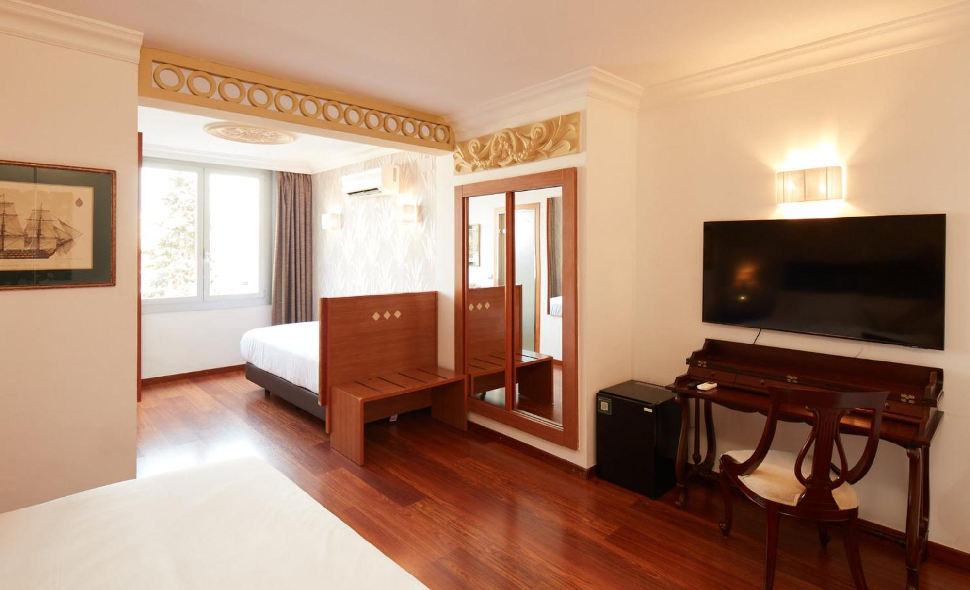 Sercotel Hotel President Figueres  Ngoại thất bức ảnh