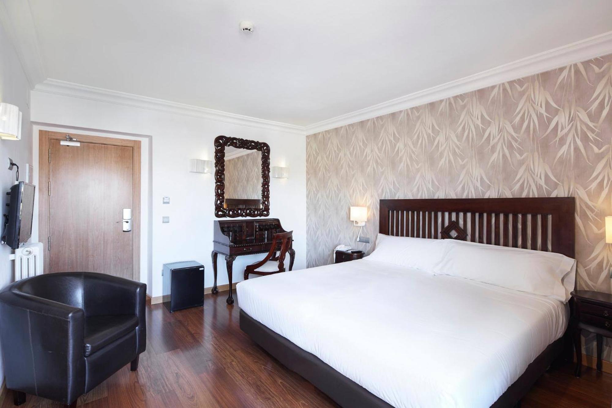 Sercotel Hotel President Figueres  Ngoại thất bức ảnh